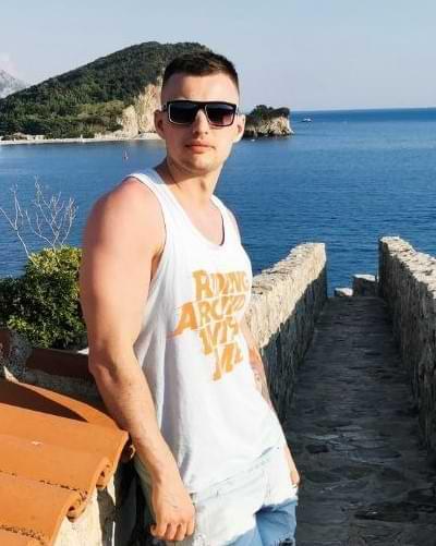 Artur Frolov — front-end developer